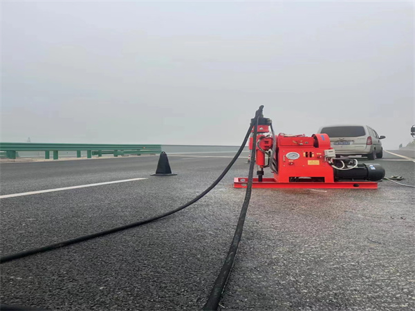 火炬开发区街道马路路基路面开裂下沉注浆加固灌浆